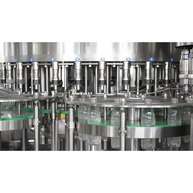 水ボトリングラインを備えた完全なRO水処理システム